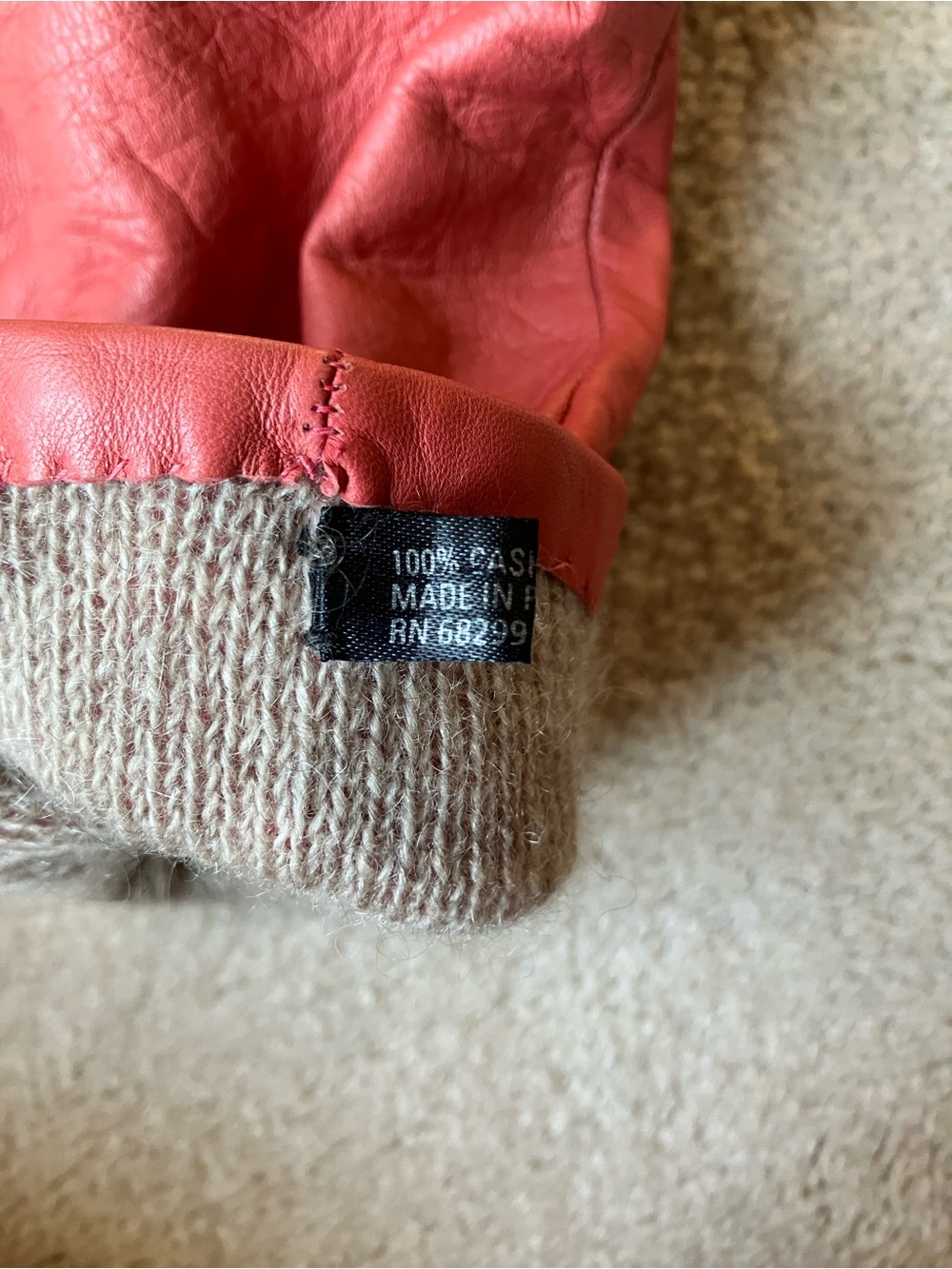 Women’s Leather Cashmere Lined Gloves. Size 7. Salmon Color. - Picture 7 of 8